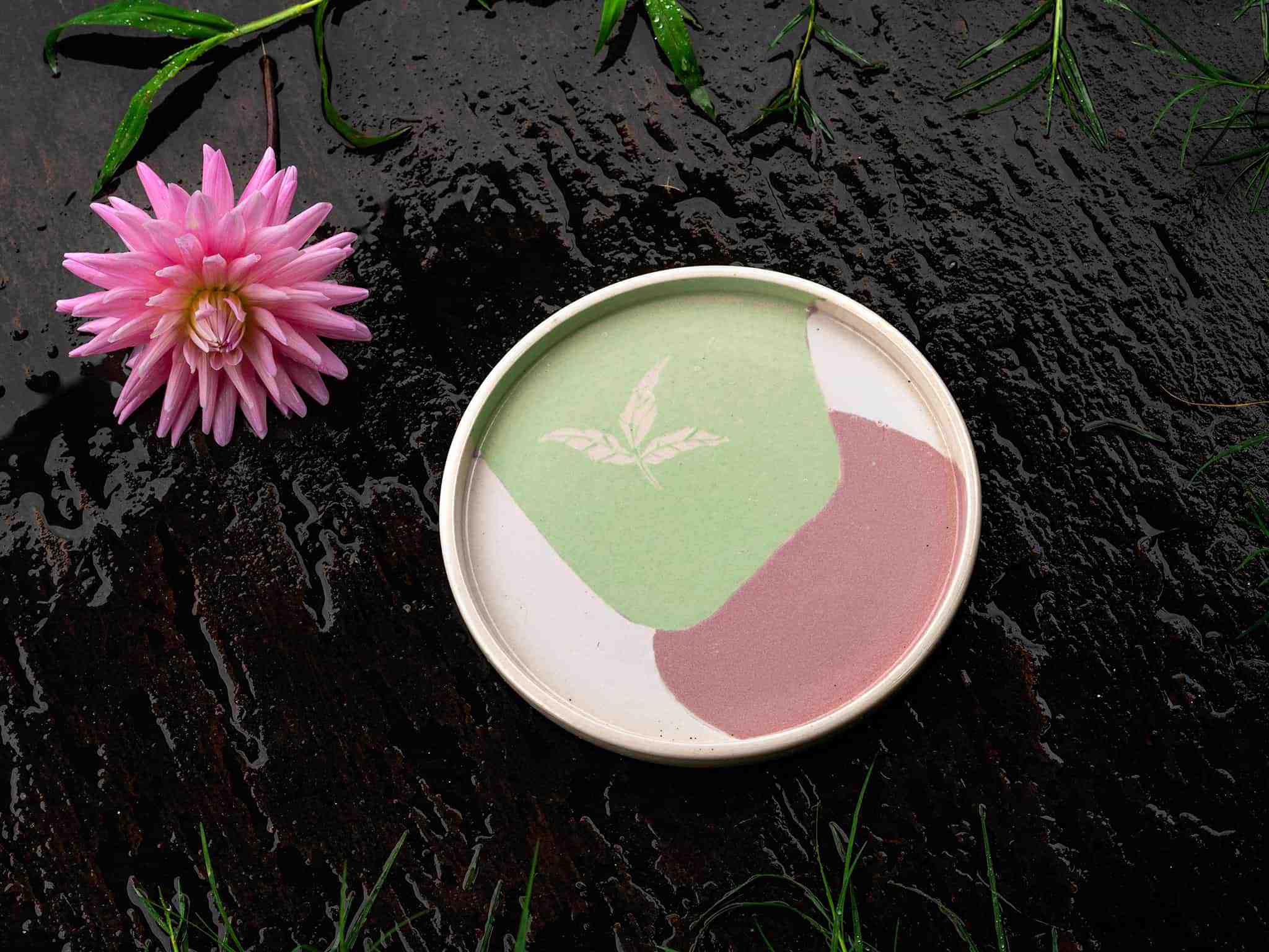 Taste it with me - Tagar Green & Pink Stoneware Quarter Plate